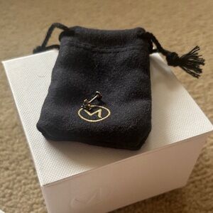 Mejuri 14k gold flat back piercing earring blue flower